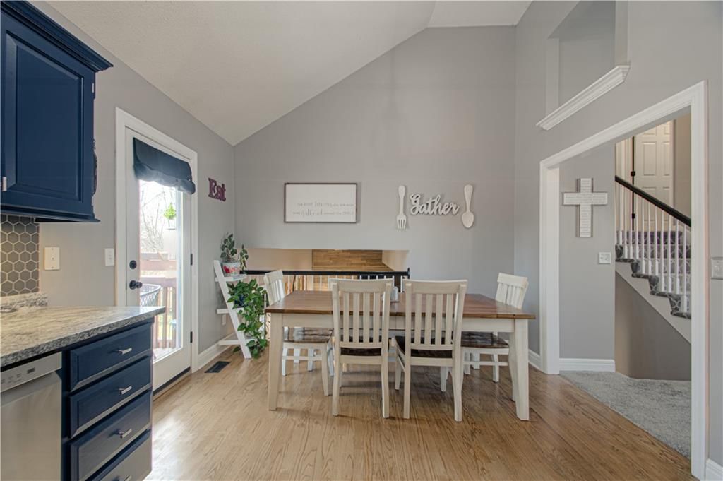 11215 N Lewis Avenue — photo 11