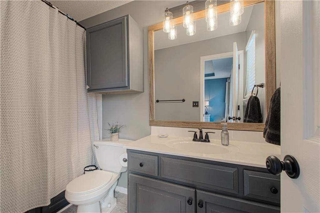 11215 N Lewis Avenue — photo 15