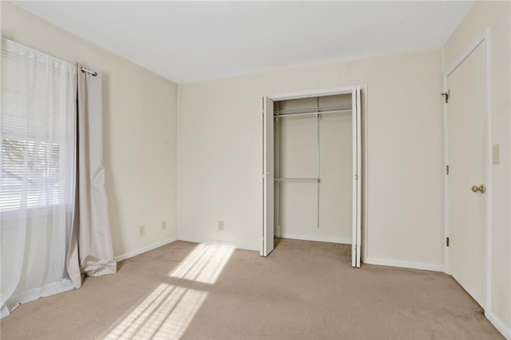 6703 N Forest Avenue — photo 7