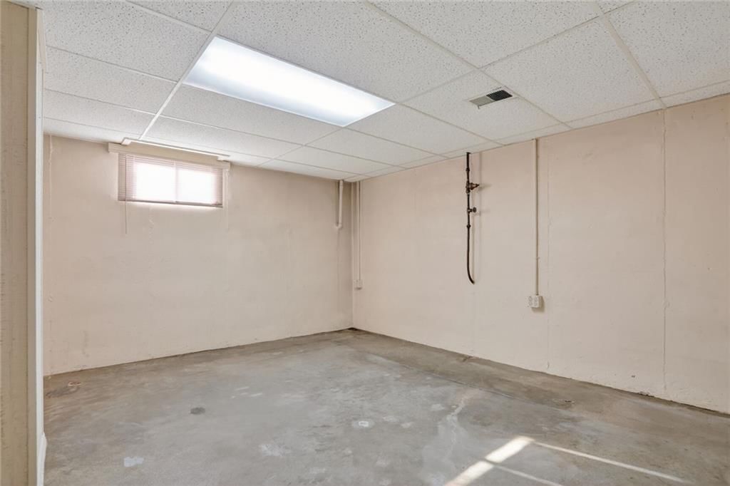6703 N Forest Avenue — photo 14