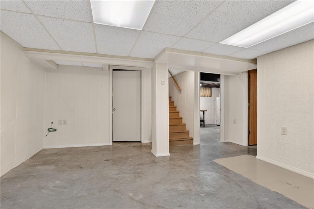 6703 N Forest Avenue — photo 15