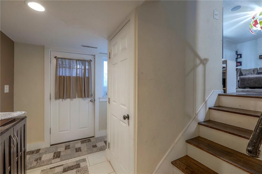11715 Fuller Avenue — photo 3