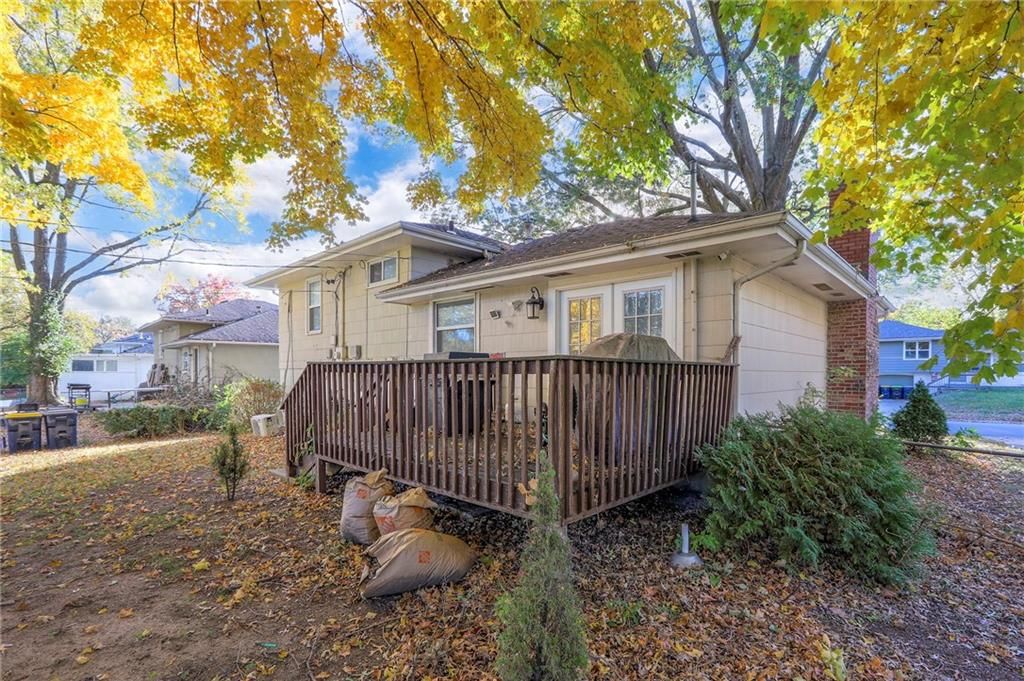 11715 Fuller Avenue — photo 28