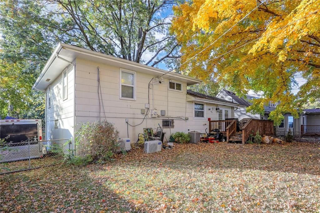 11715 Fuller Avenue — photo 29