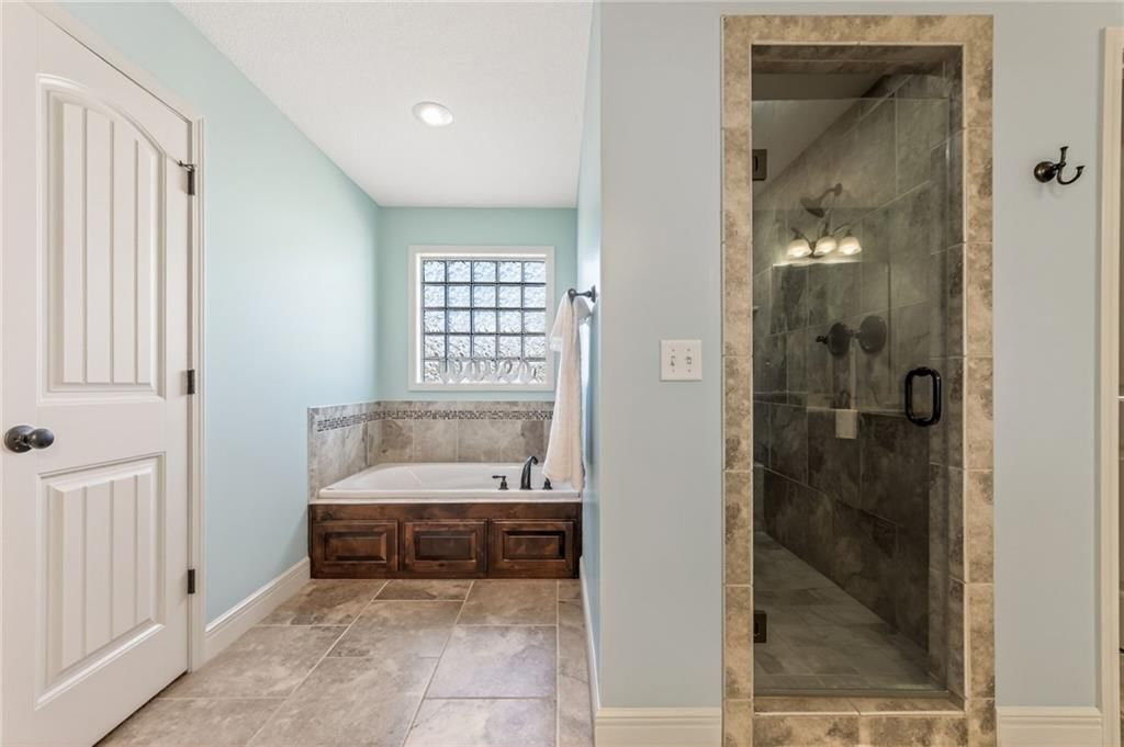 1702 Bay Court — photo 28