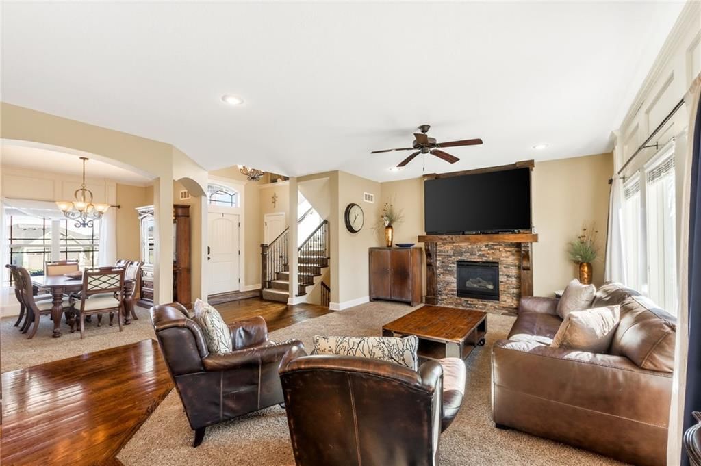 1702 Bay Court — photo 43