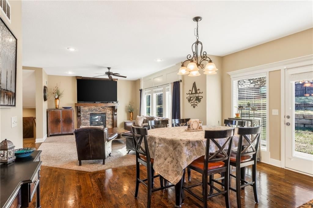 1702 Bay Court — photo 44