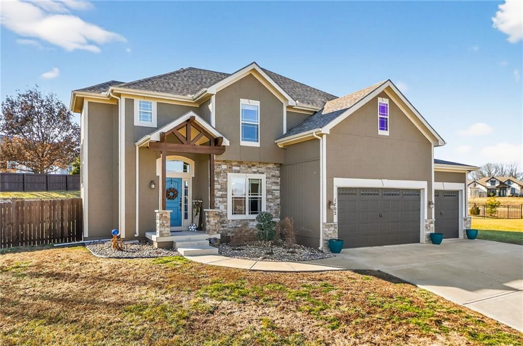 1702 Bay Court — photo 48