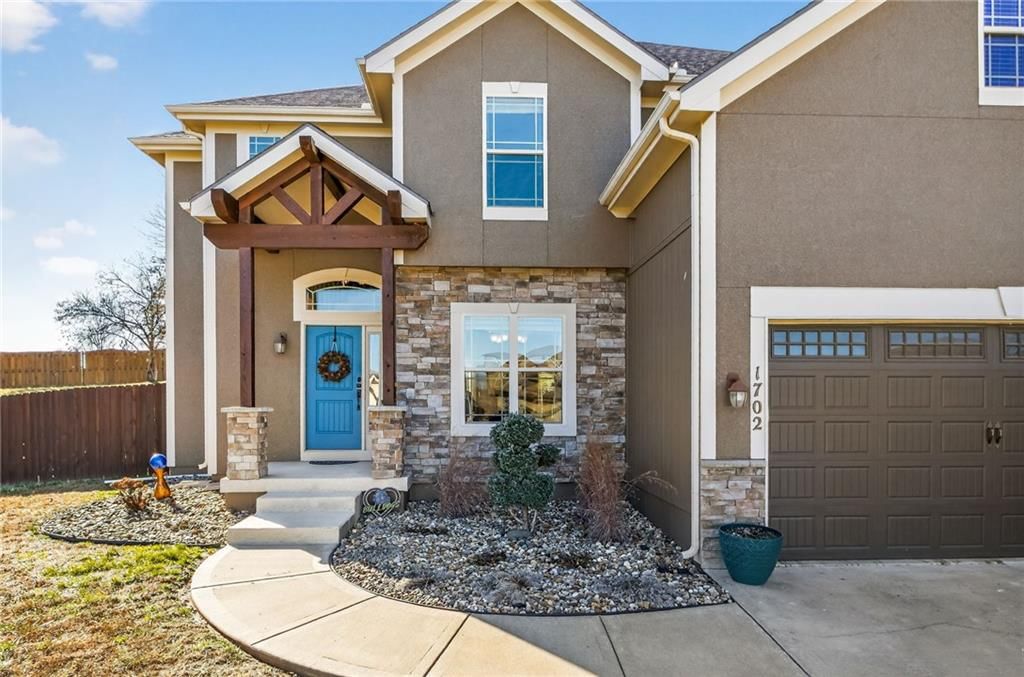 1702 Bay Court — photo 49