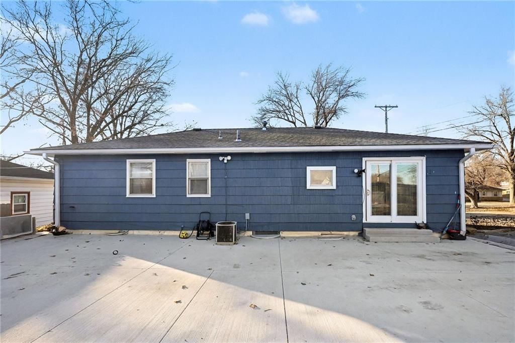7301 Myrtle Avenue — photo 23