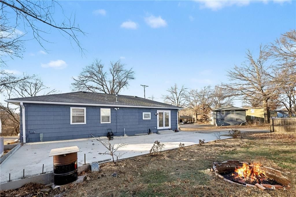 7301 Myrtle Avenue — photo 25