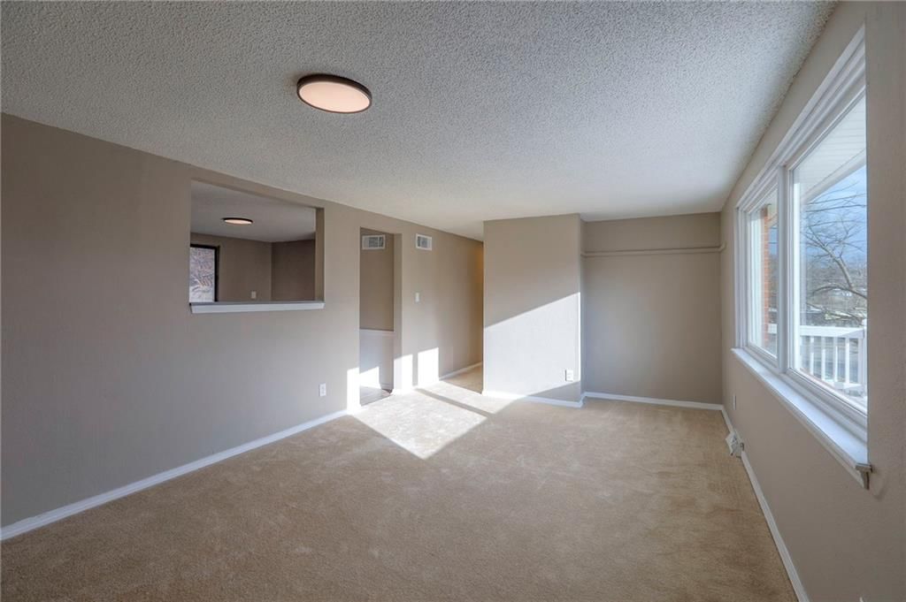 230 NE Evansdale Road — photo 5