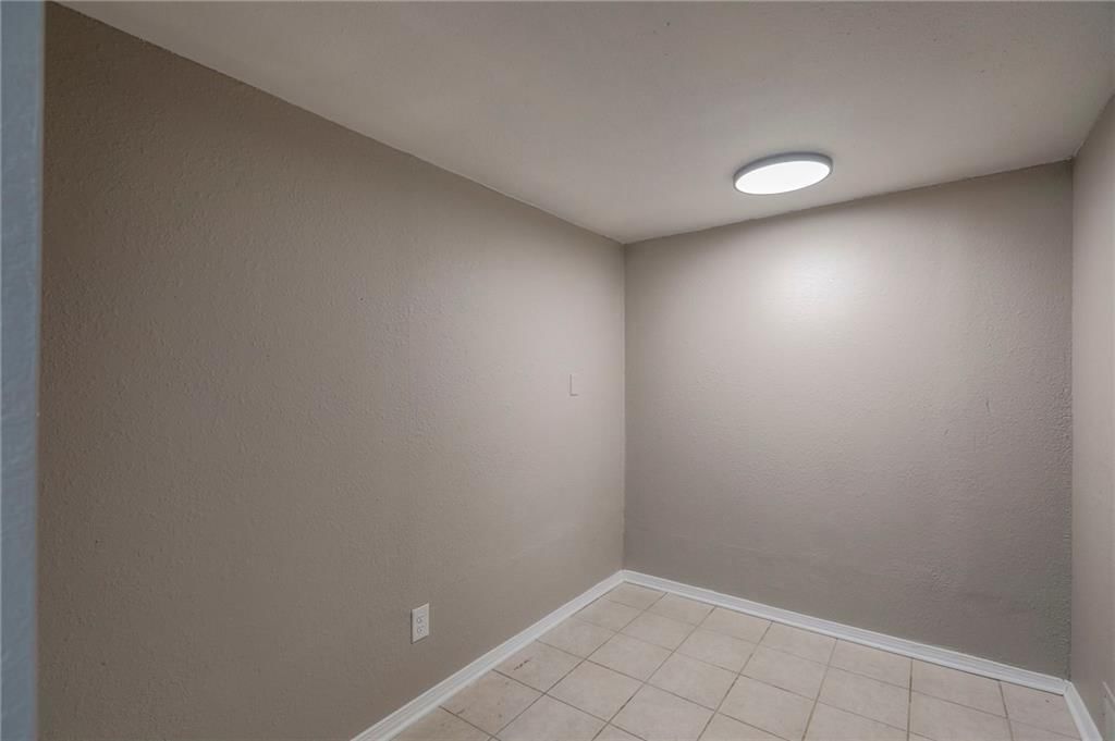 230 NE Evansdale Road — photo 16