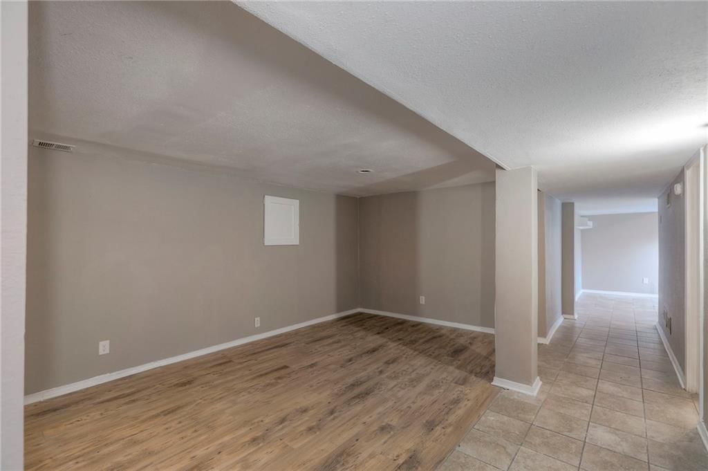 230 NE Evansdale Road — photo 17