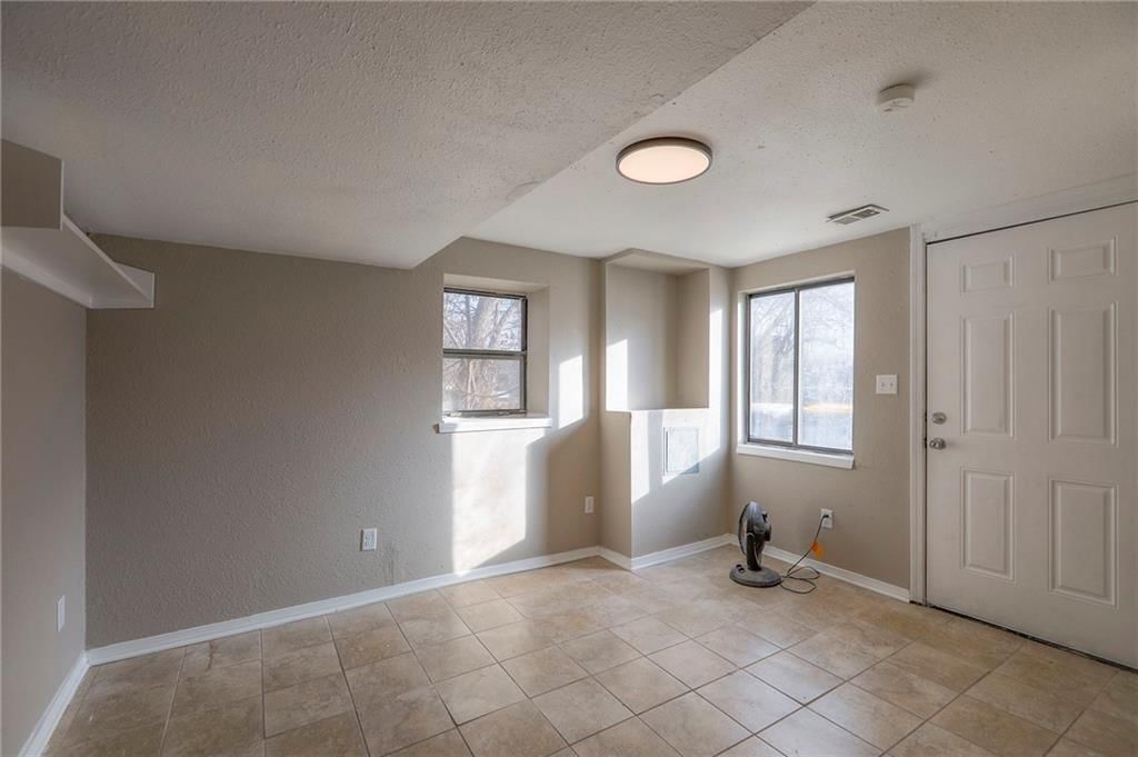 230 NE Evansdale Road — photo 22