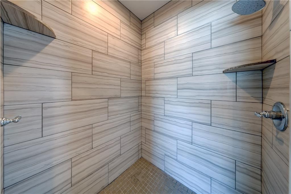 16454 Agnes Street — photo 10
