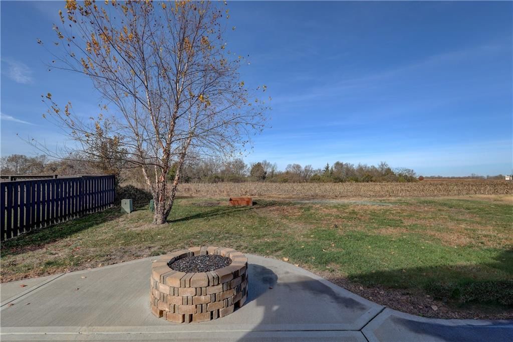 16454 Agnes Street — photo 20