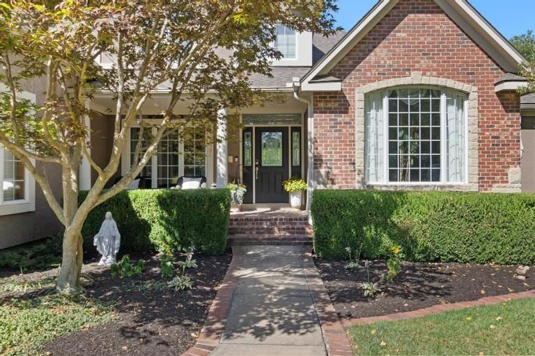4904 LEWIS Drive — photo 3