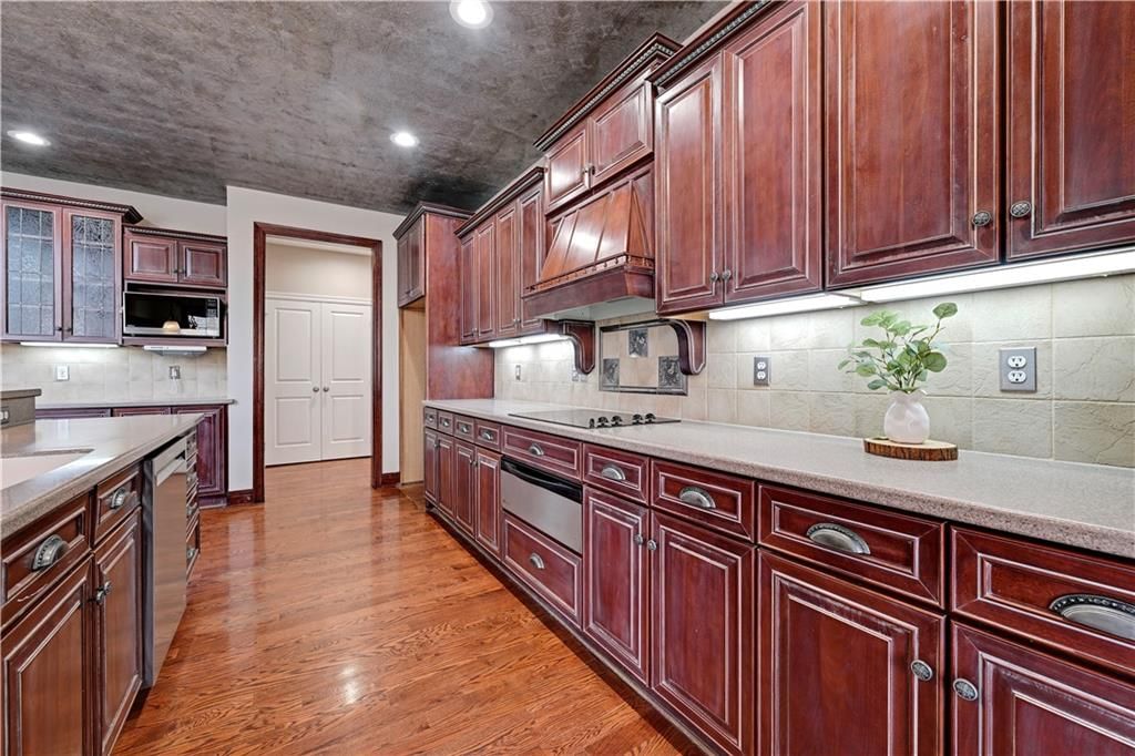 4904 LEWIS Drive — photo 16