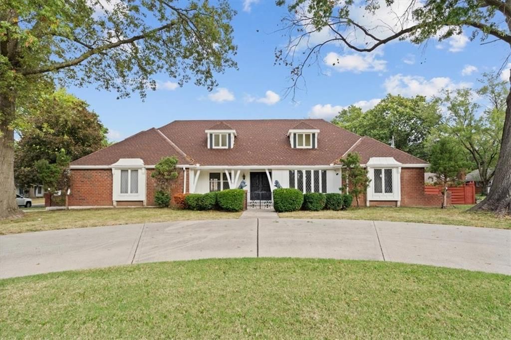 10500 E Bannister Road — photo 2