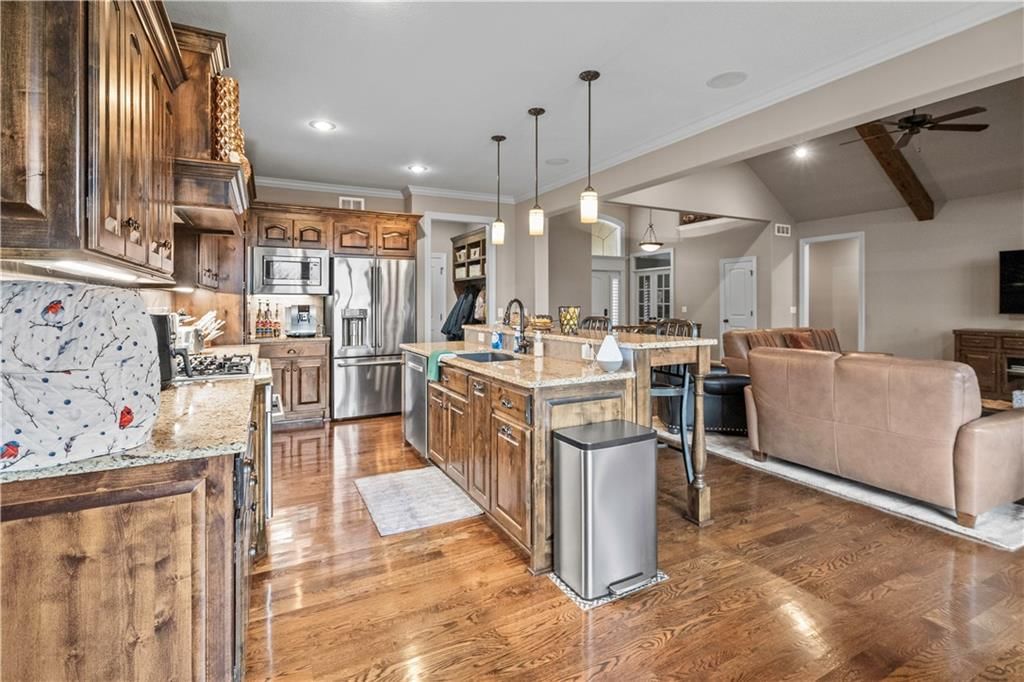 9425 Pinnacle Street — photo 10