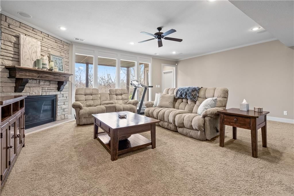 9425 Pinnacle Street — photo 11