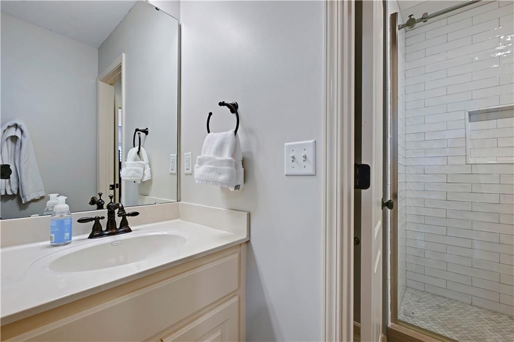 5303 W 166th Terrace — photo 37