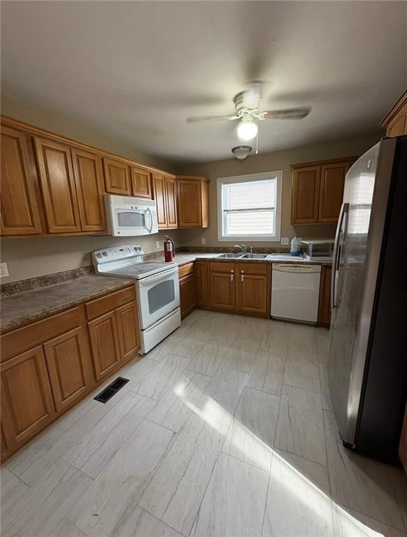 1010 E 16th Street — photo 10