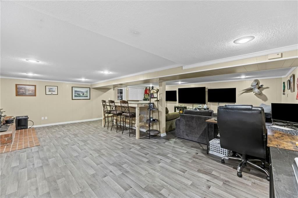 1102 N Metcalf Terrace — photo 32
