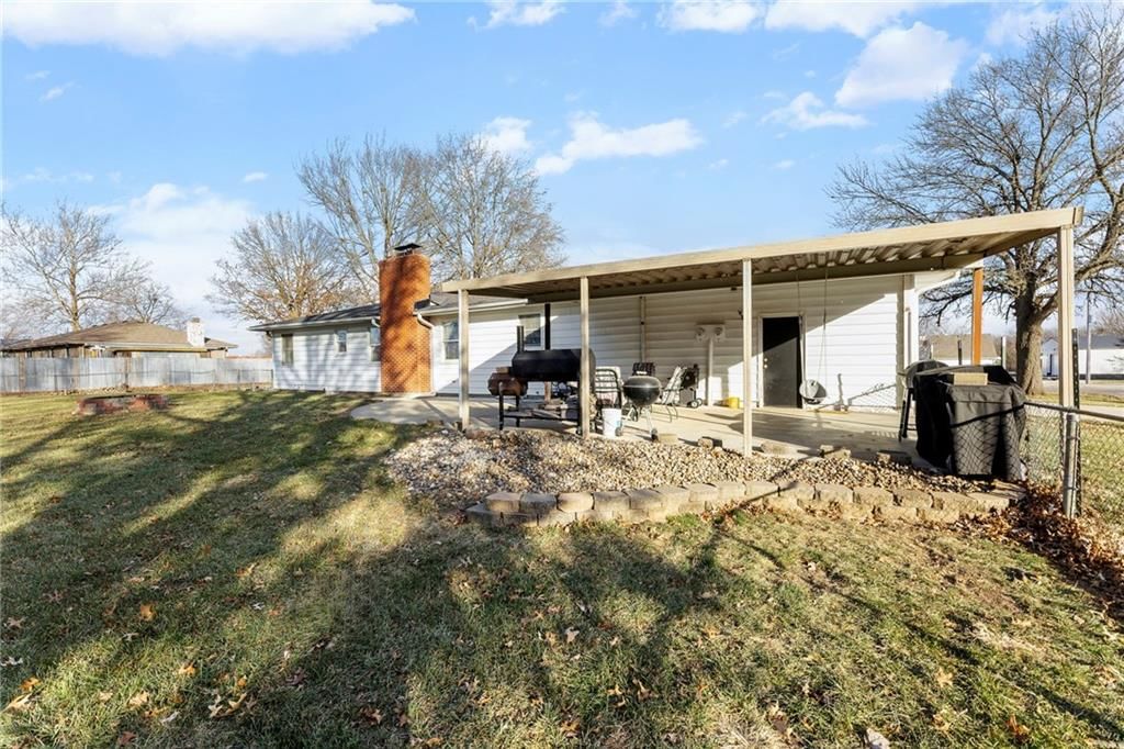 1102 N Metcalf Terrace — photo 39