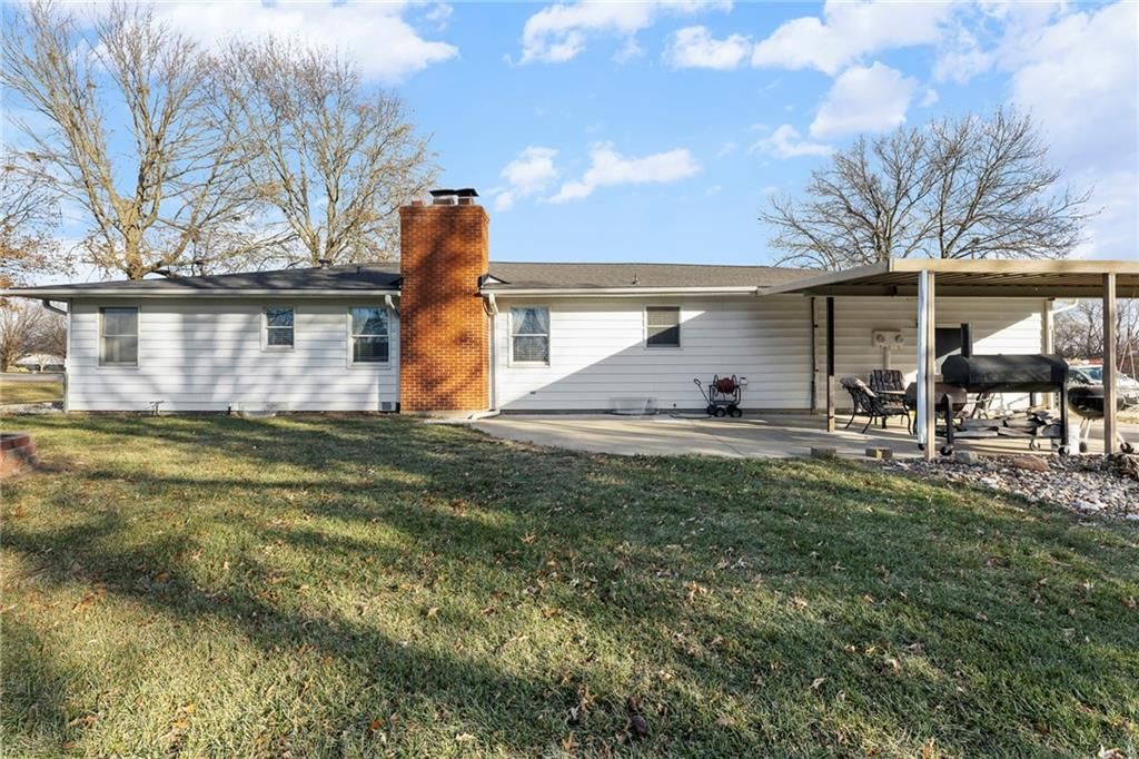 1102 N Metcalf Terrace — photo 41