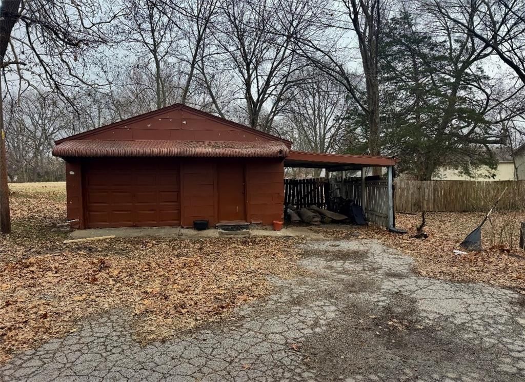 7001 Raytown Road — photo 3