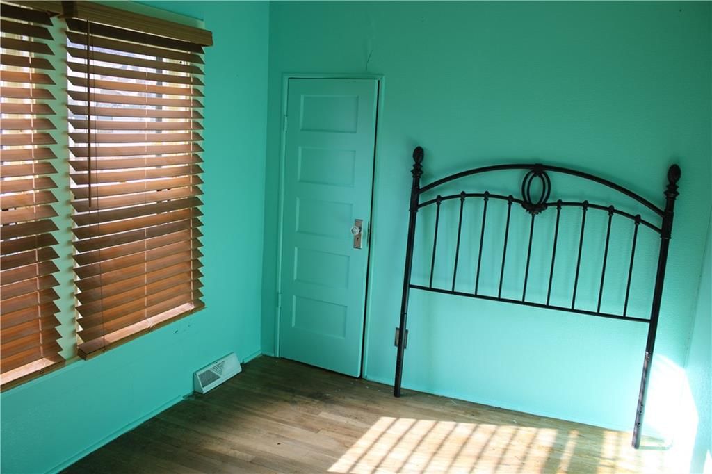 303 N Labette Street — photo 17