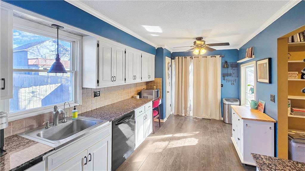 1032 S LINDENWOOD Drive — photo 10