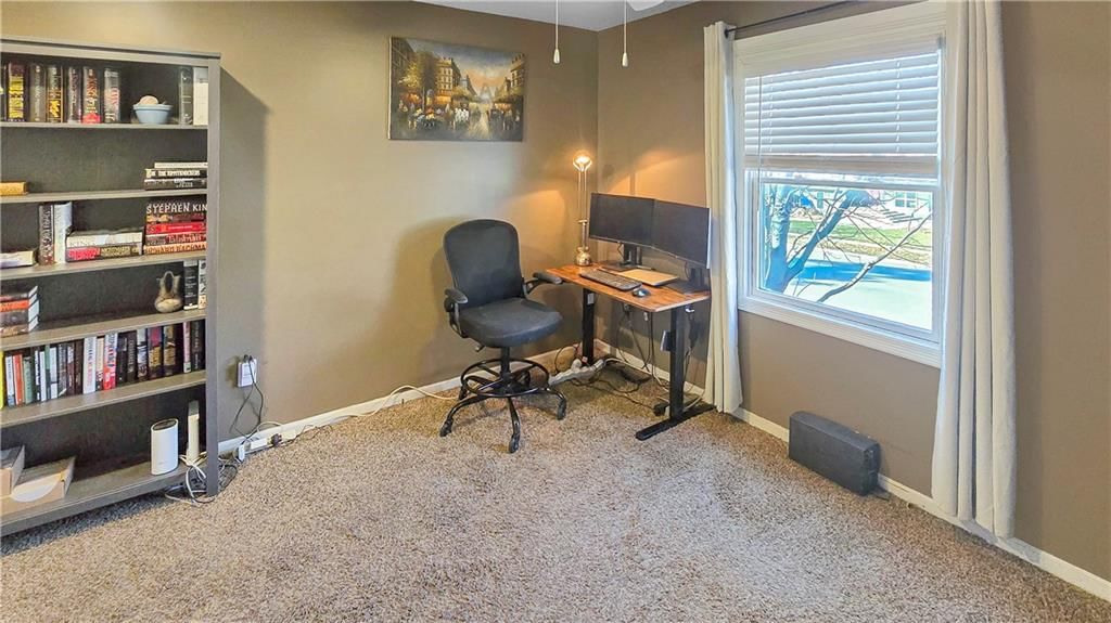 1032 S LINDENWOOD Drive — photo 15
