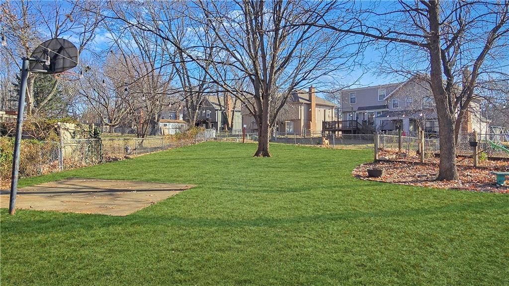 1032 S LINDENWOOD Drive — photo 23