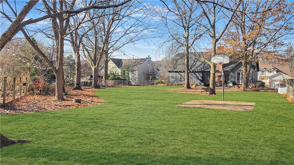 1032 S LINDENWOOD Drive — photo 25