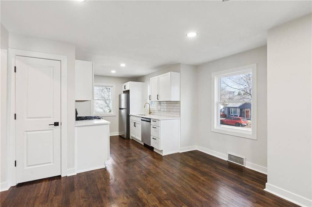 5112 Maple Street — photo 13