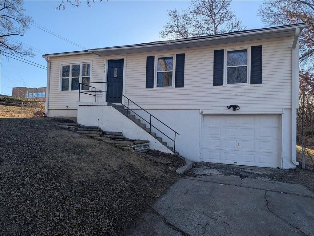 6207 E 150th Terrace — photo 3