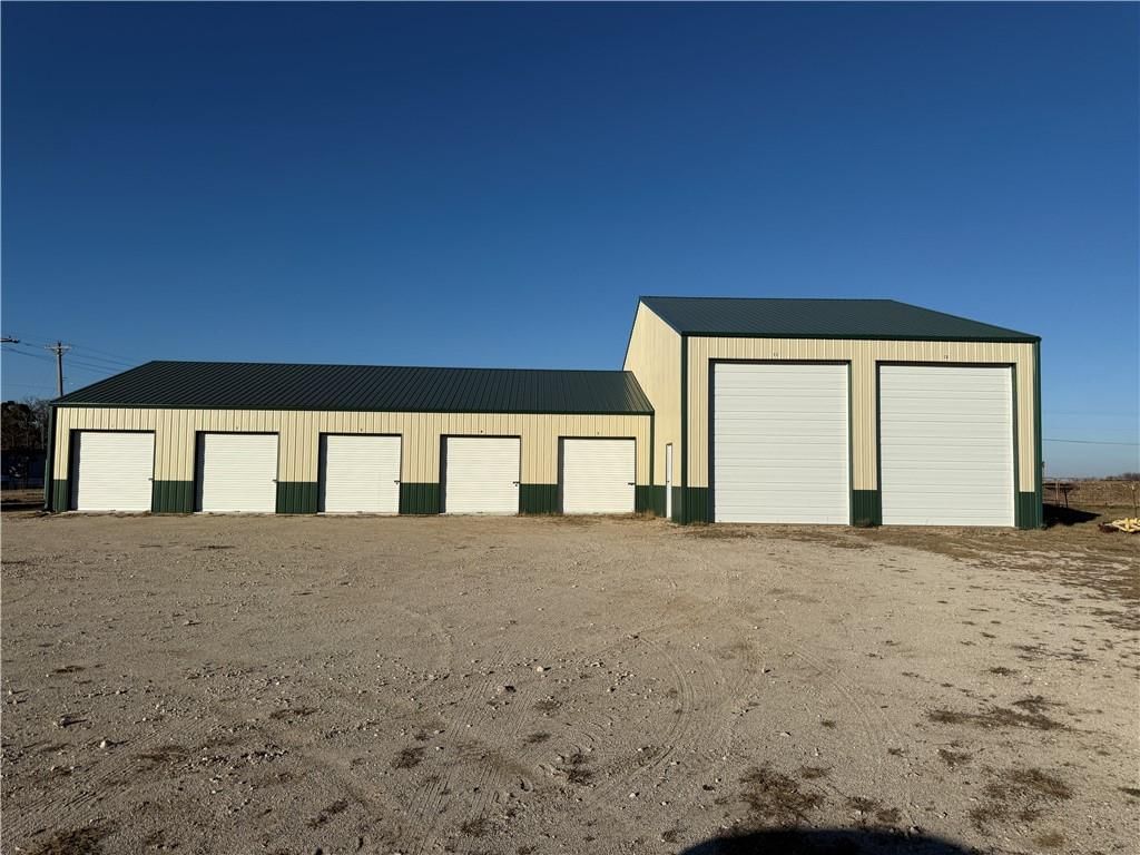26966 NW Mitchell Road, Garnett, KS