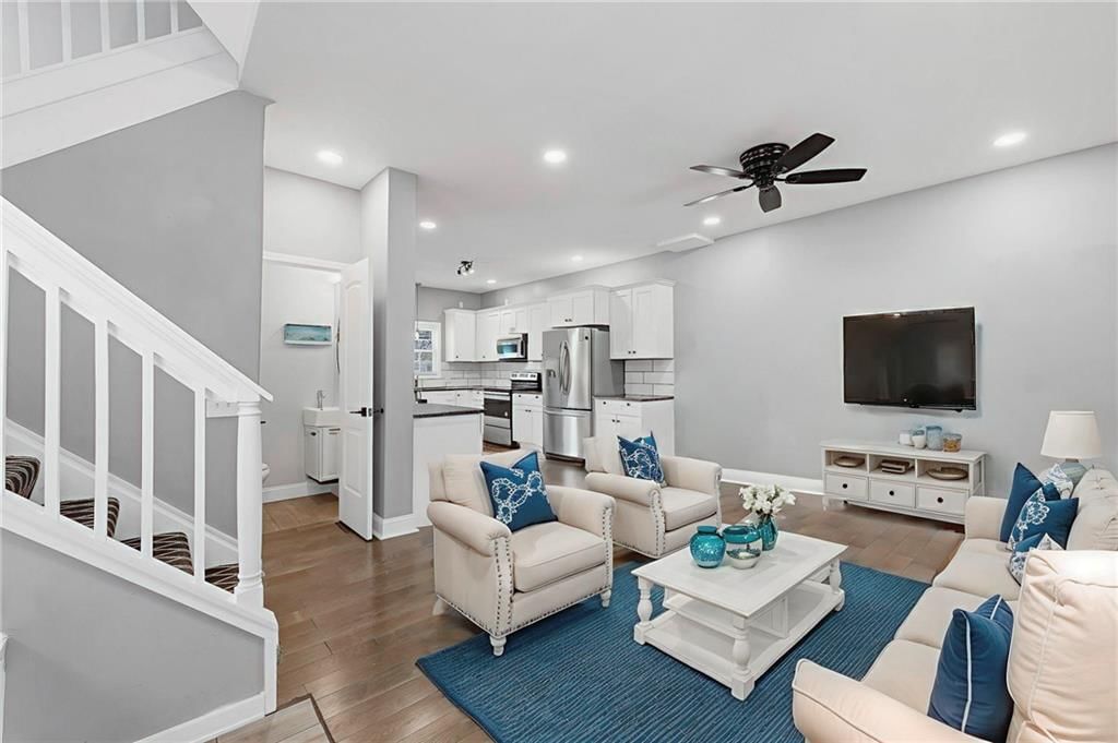 223 N Kensington Avenue — photo 4