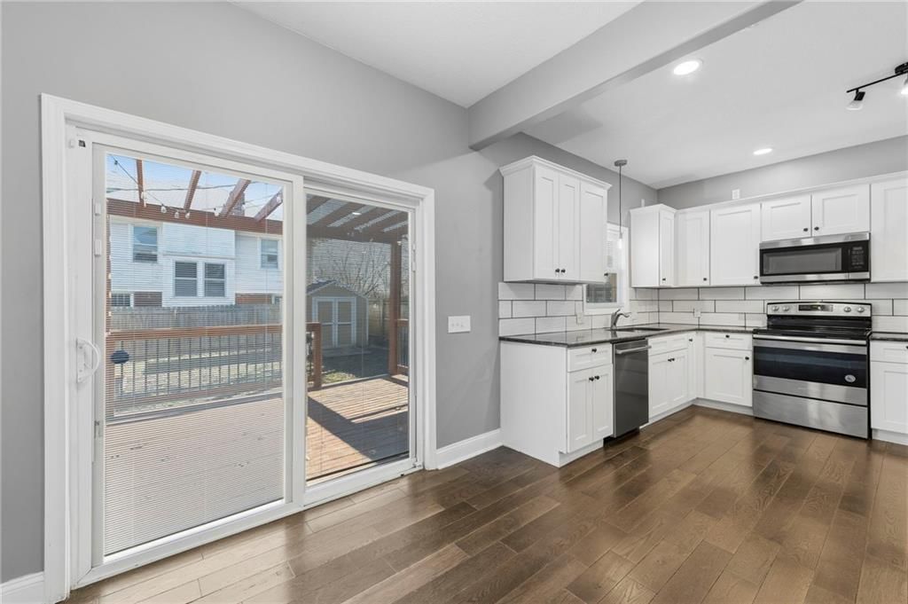 223 N Kensington Avenue — photo 13