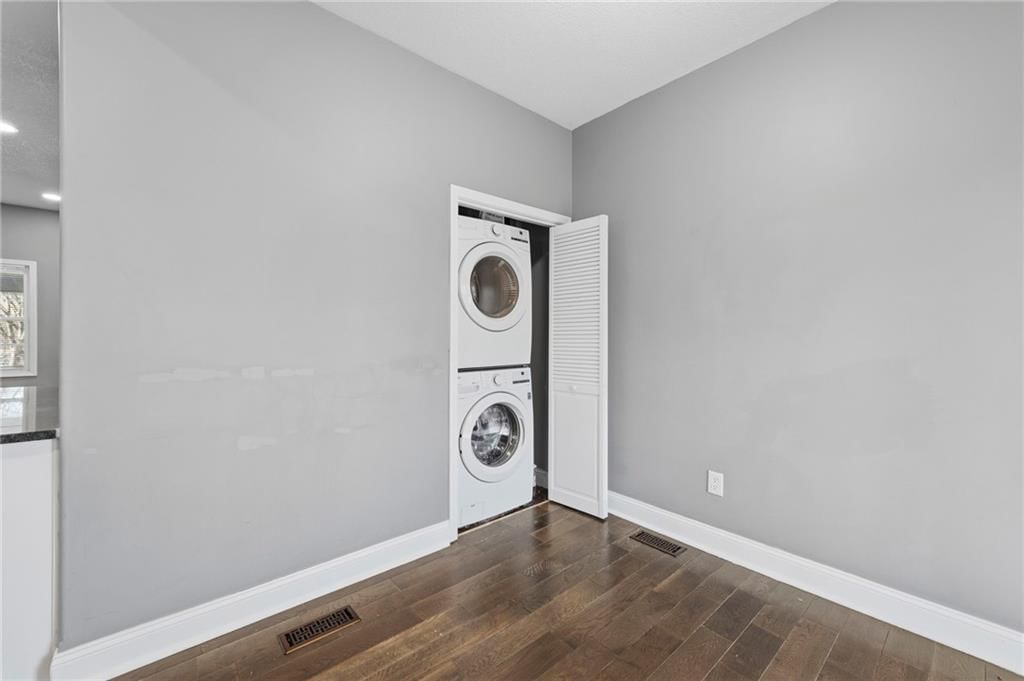 223 N Kensington Avenue — photo 14