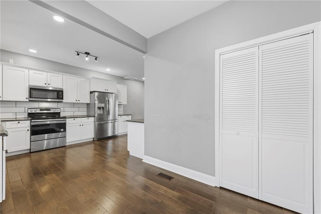 223 N Kensington Avenue — photo 15