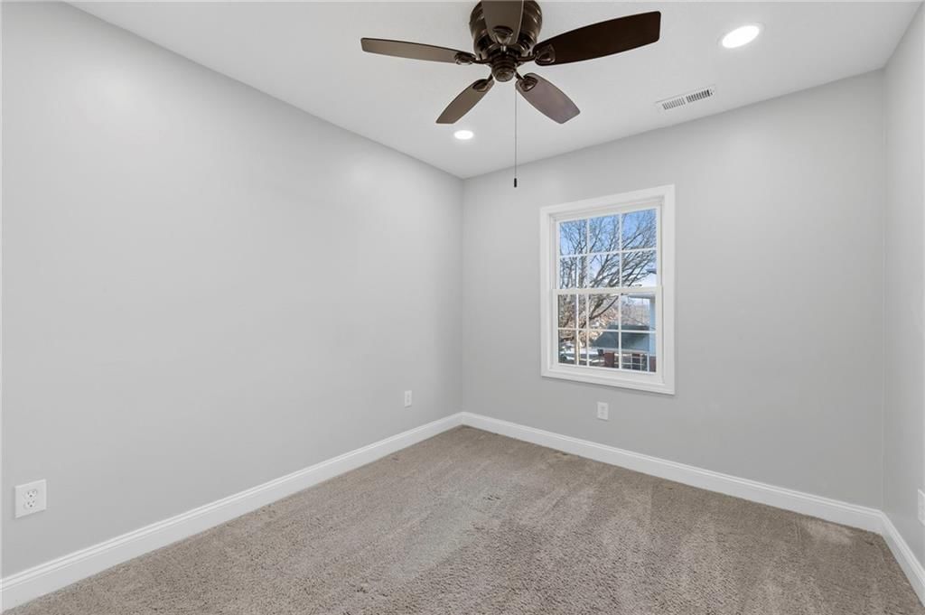 223 N Kensington Avenue — photo 18