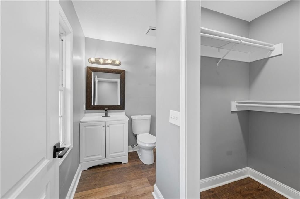 223 N Kensington Avenue — photo 19