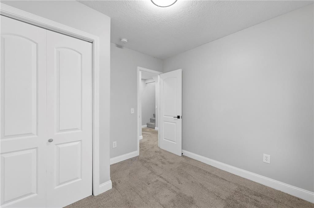 223 N Kensington Avenue — photo 25