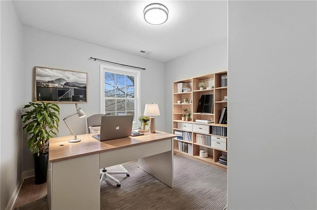 223 N Kensington Avenue — photo 27