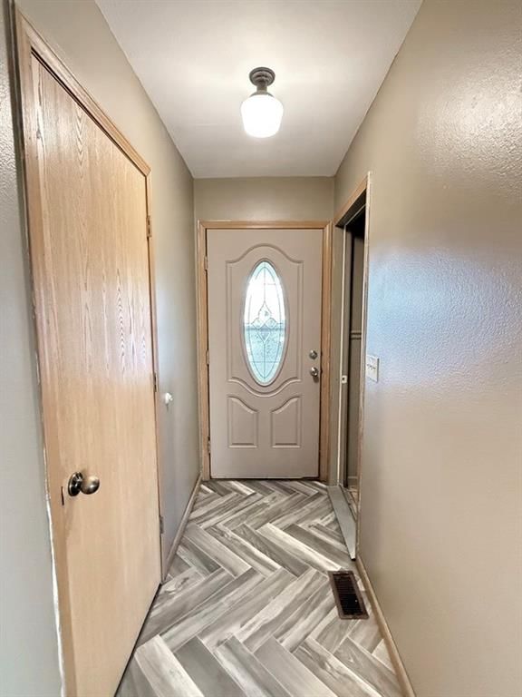 310 S Forest Street — photo 4