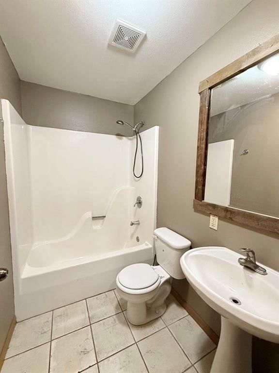 310 S Forest Street — photo 33